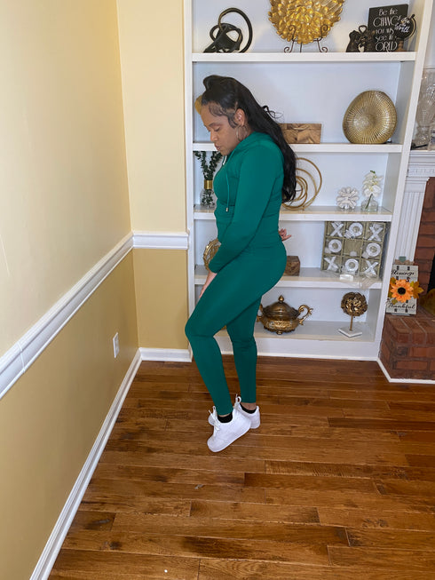 Play Hard - green tracksuit (Kelly green)